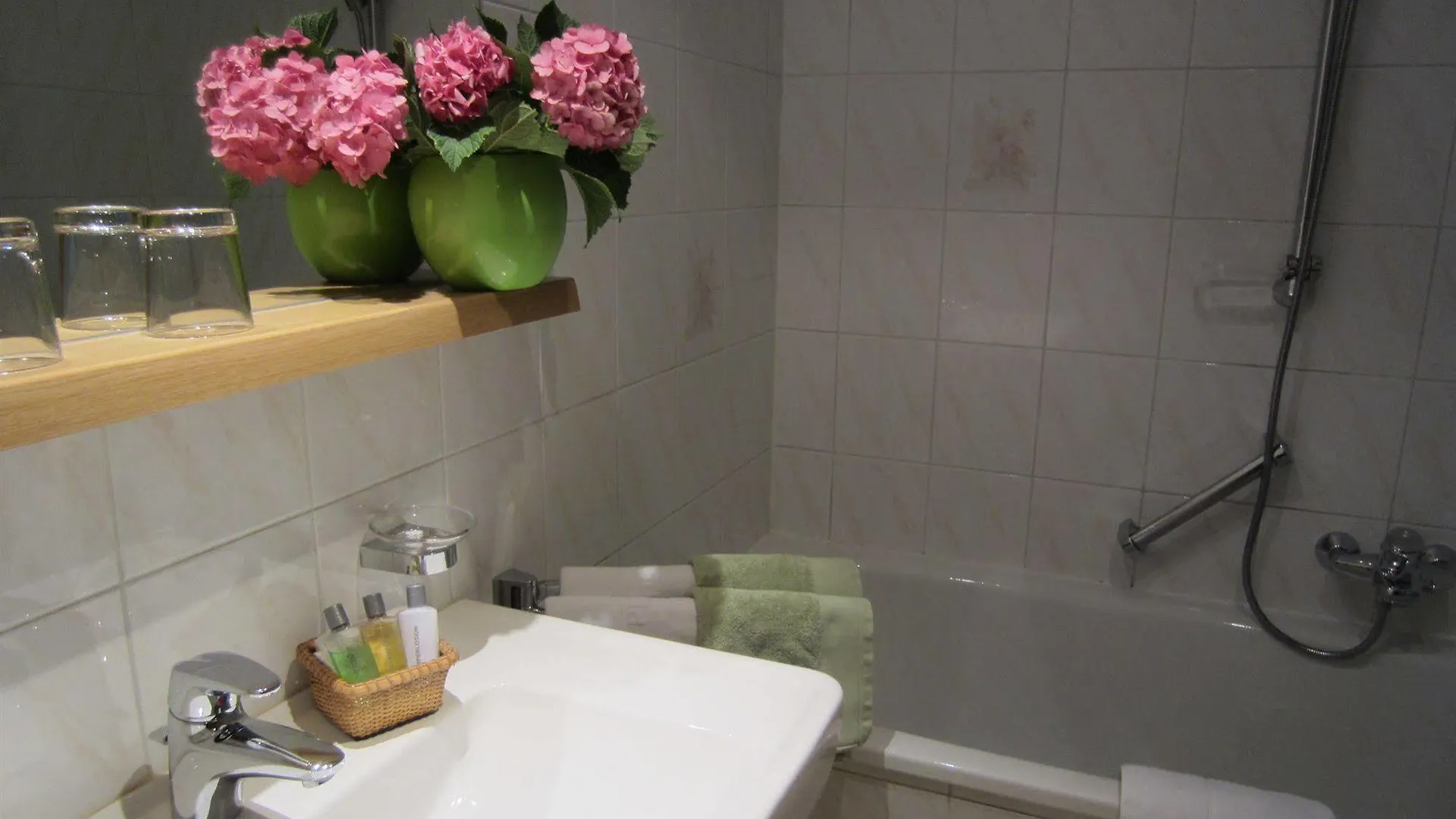 Hotel Plainbruecke | Self Check-In Salzburg Austria