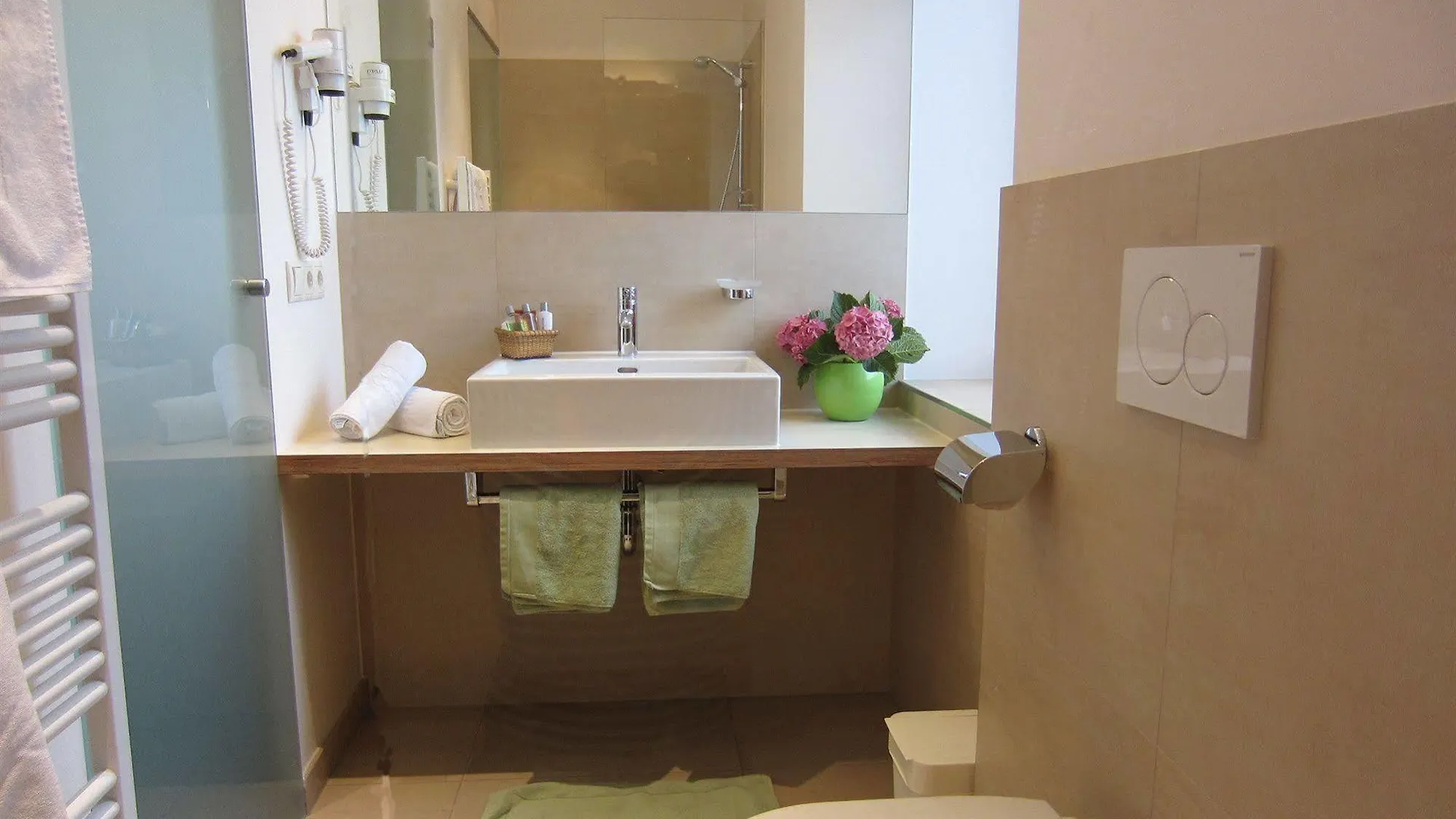 Hotel Plainbruecke | Self Check-In Salzburg